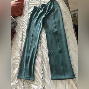 NWT LULULEMON Softstreme High-Rise Pant *regular color: STORM TEAL